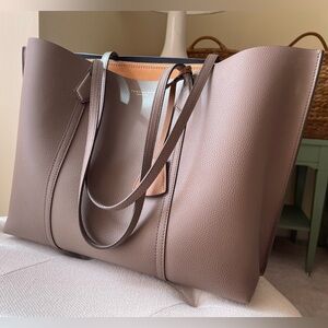EUC Tory Burch Perry Tote